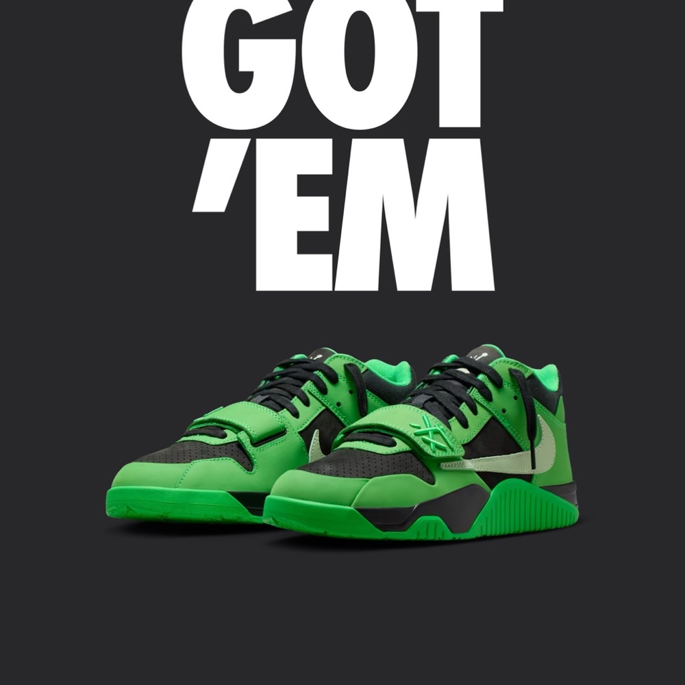 Nike Men’s Low-Top Sneakers in Bright Green and Black